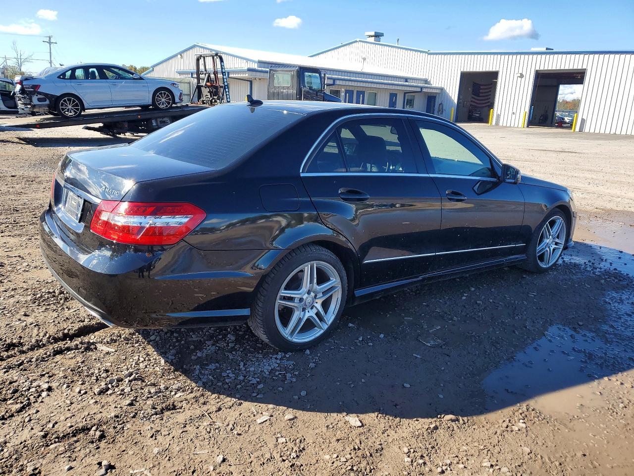 2011 Mercedes-Benz E 350 4Matic - Фото 3