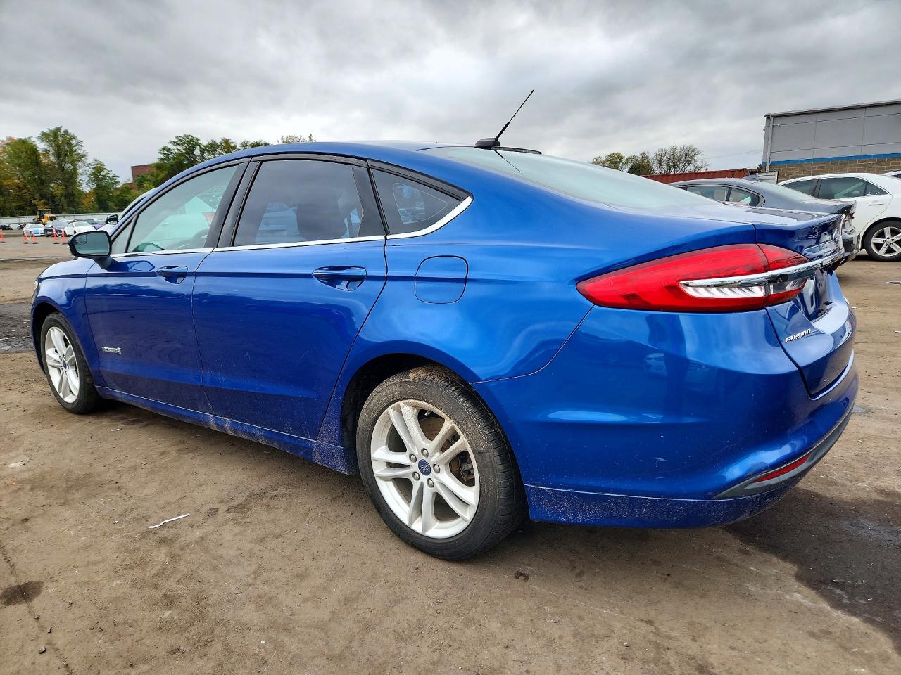 2018 Ford Fusion S Hybrid - Фото 2