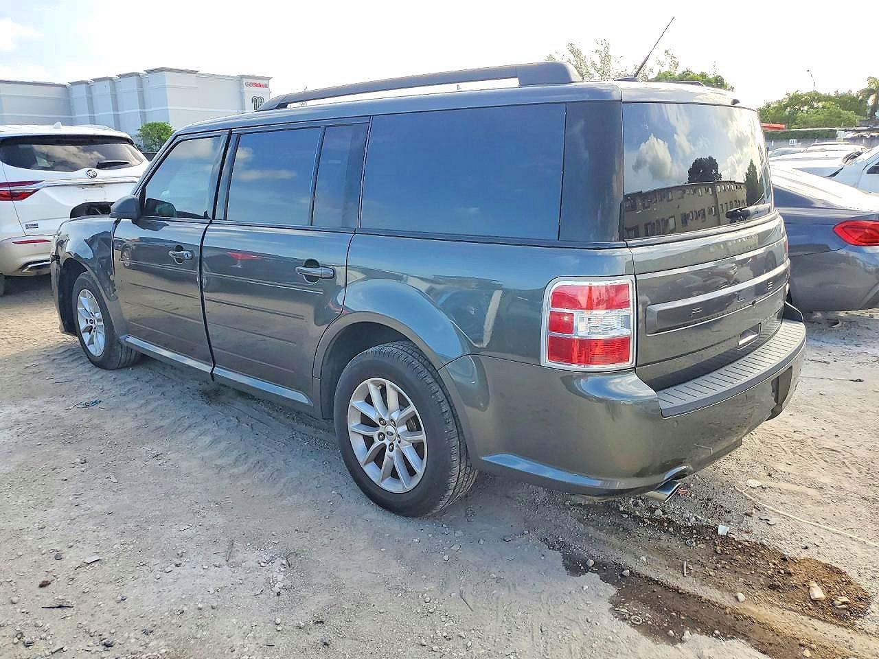 2019 Ford Flex Se - Image 2
