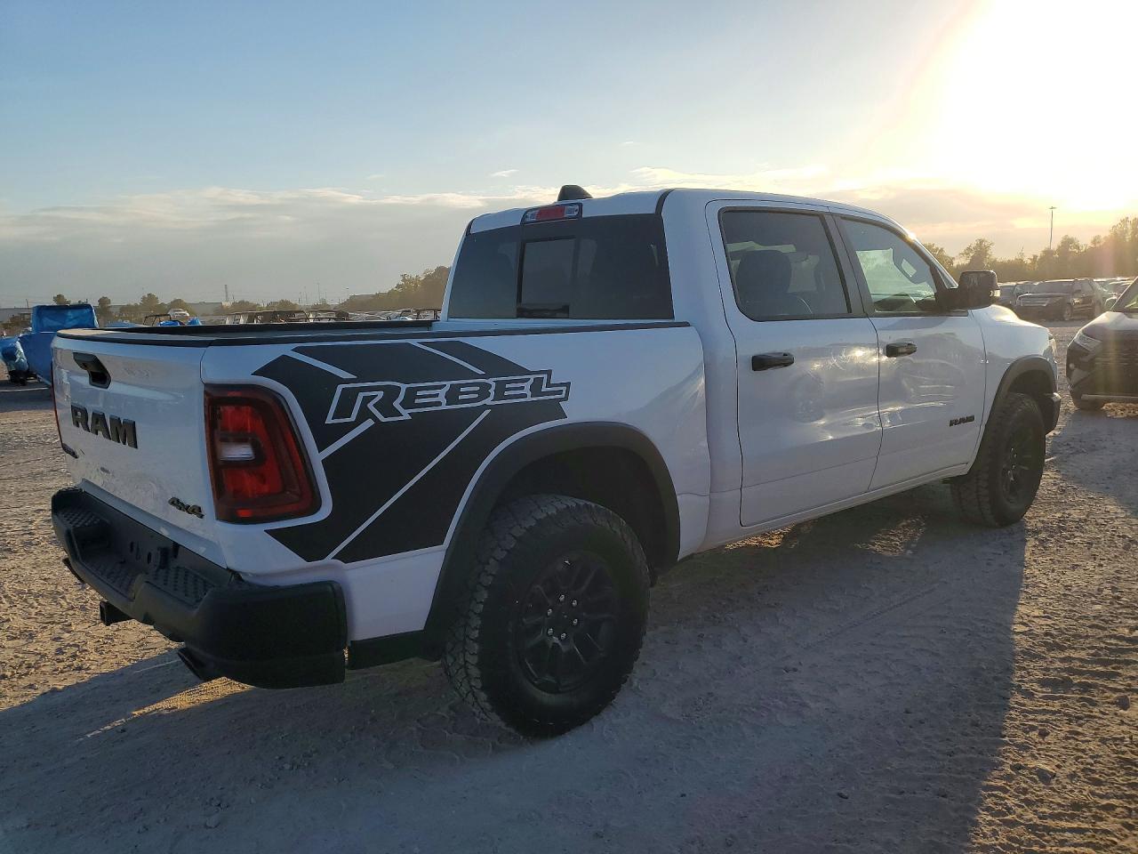 2025 Ram 1500 Rebel - Фото 3