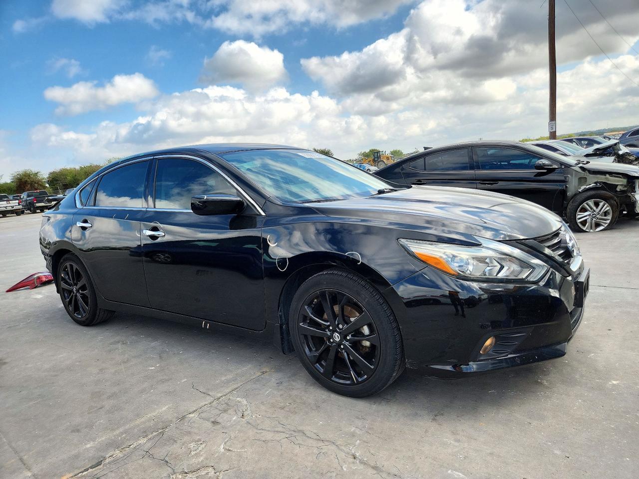 2018 Nissan Altima 2.5 Sr - Image 4