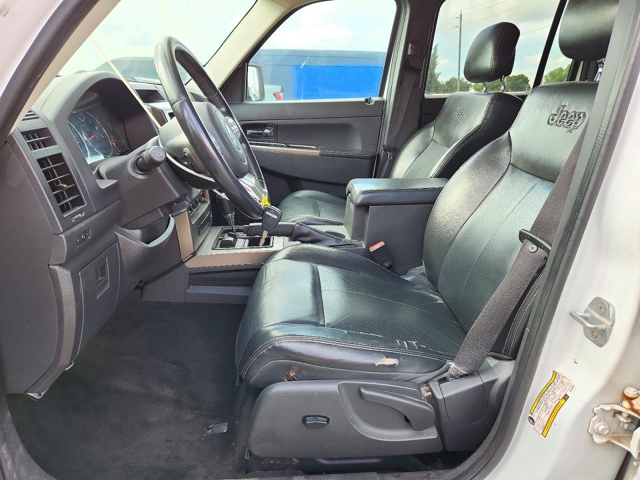 2012 Jeep Liberty Jet - Image 7