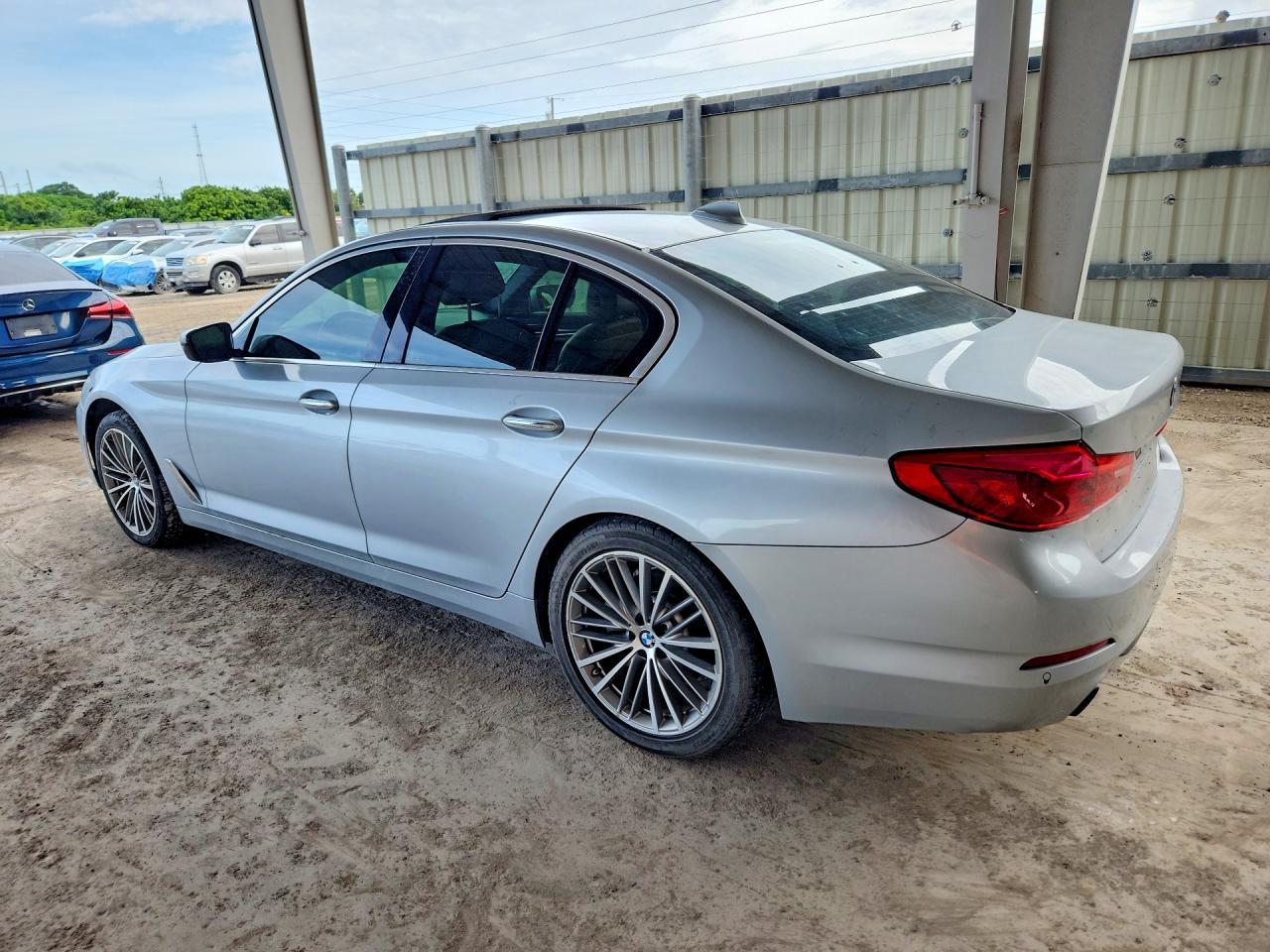 2018 BMW 530 I - Image 2