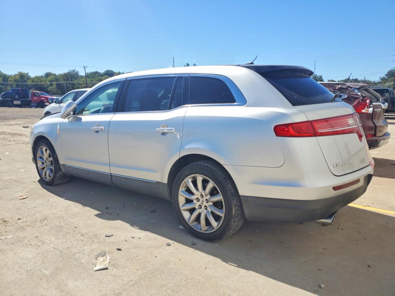 2010 Lincoln Mkt - Фото 2