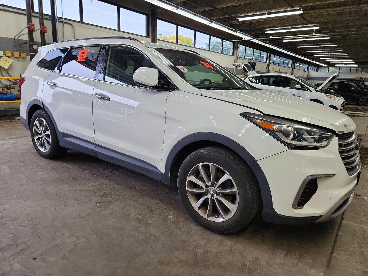 2017 Hyundai Santa Fe Se - Фото 4