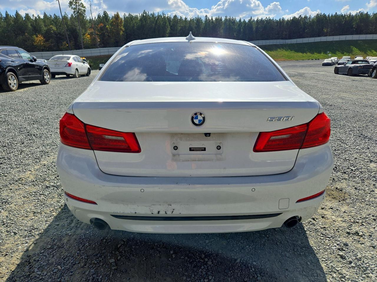 2017 BMW 530 I - Фото 6