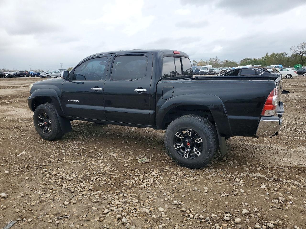 2015 Toyota Tacoma Double Cab Prerunner - Фото 2