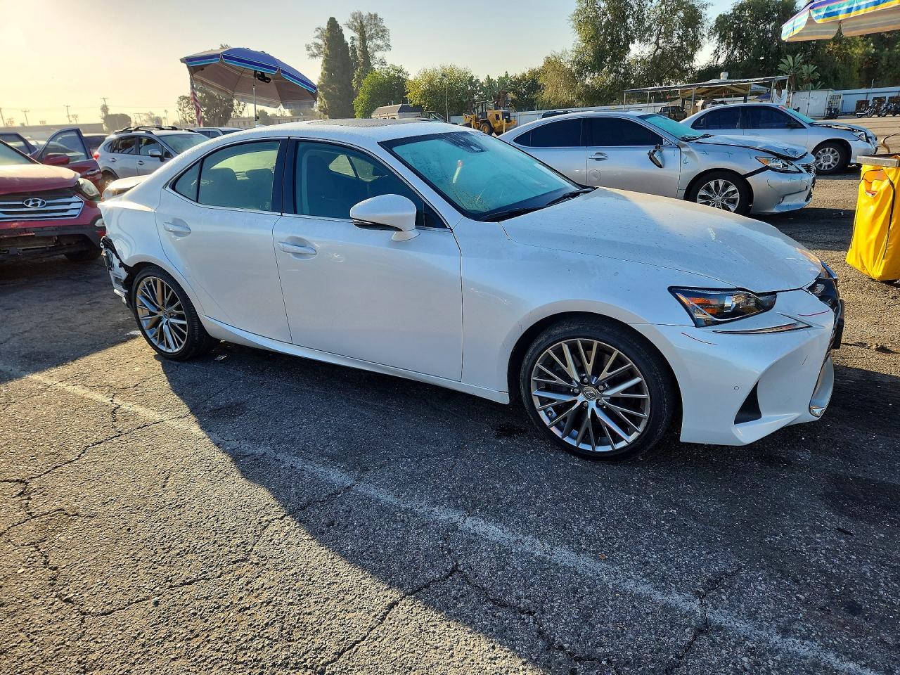 2019 Lexus Is 300 - Фото 4