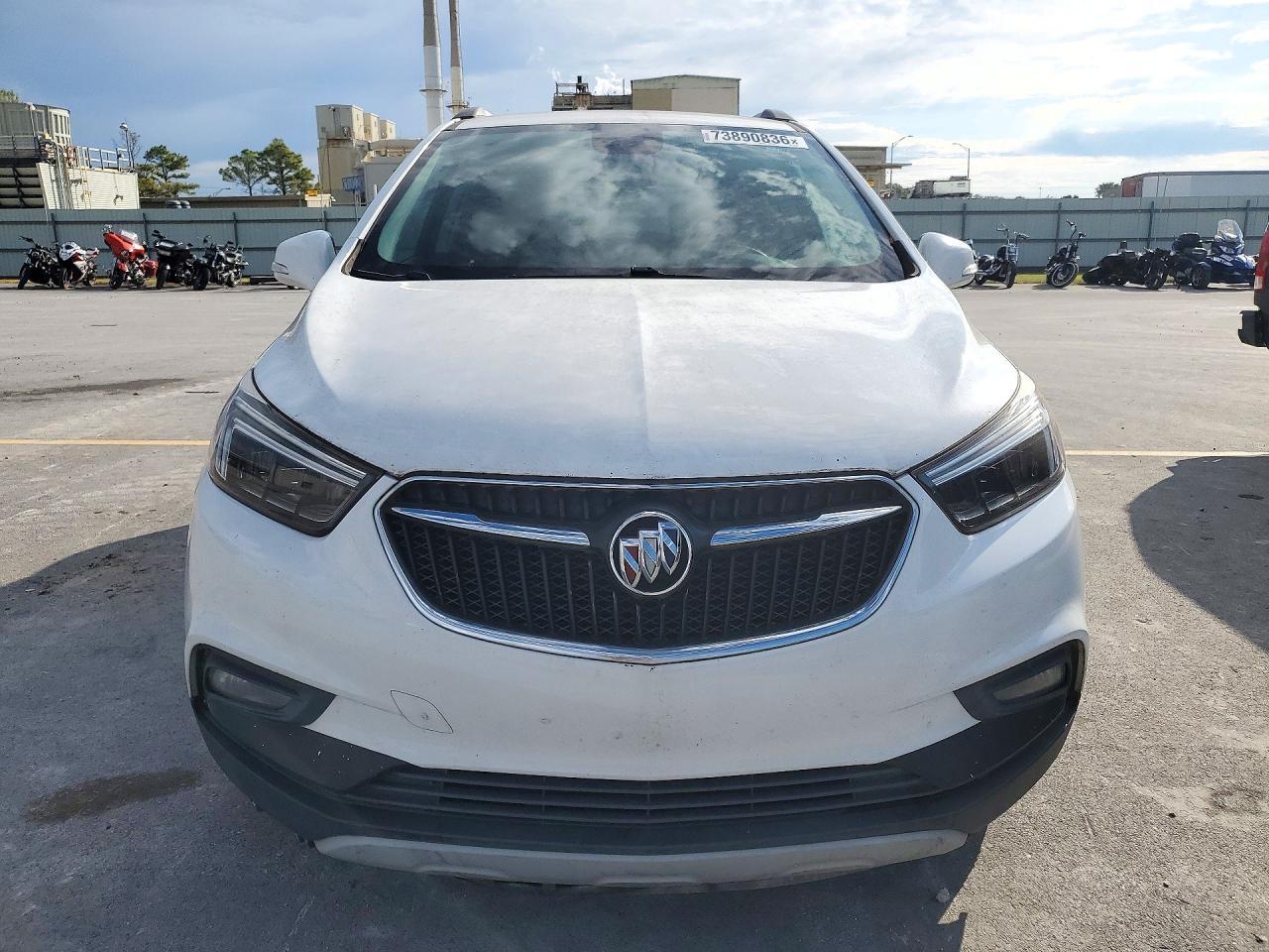 2020 Buick Encore Essence - Image 5