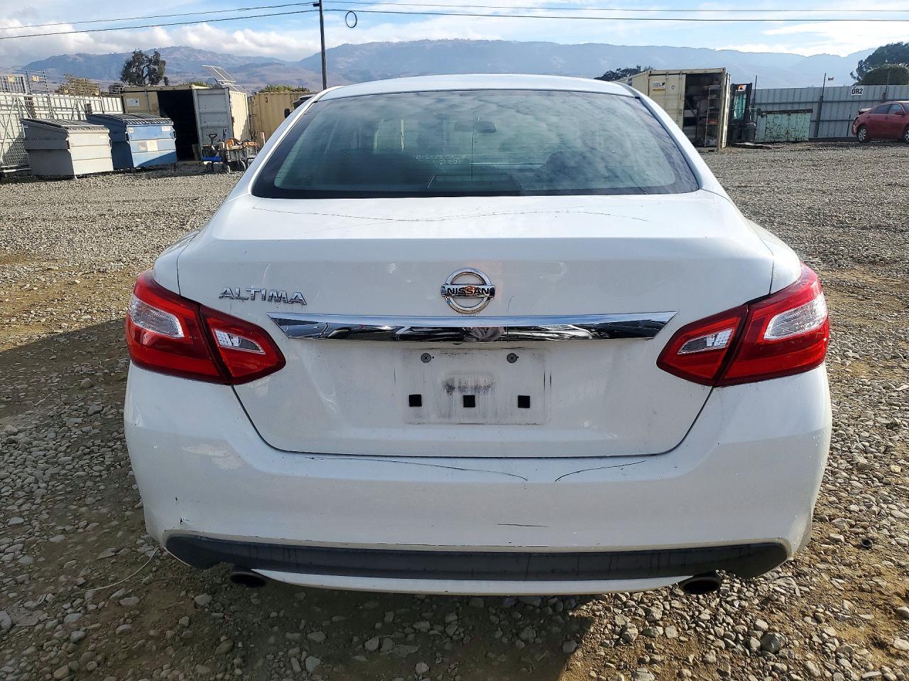 2017 Nissan Altima 2.5 S - Фото 6