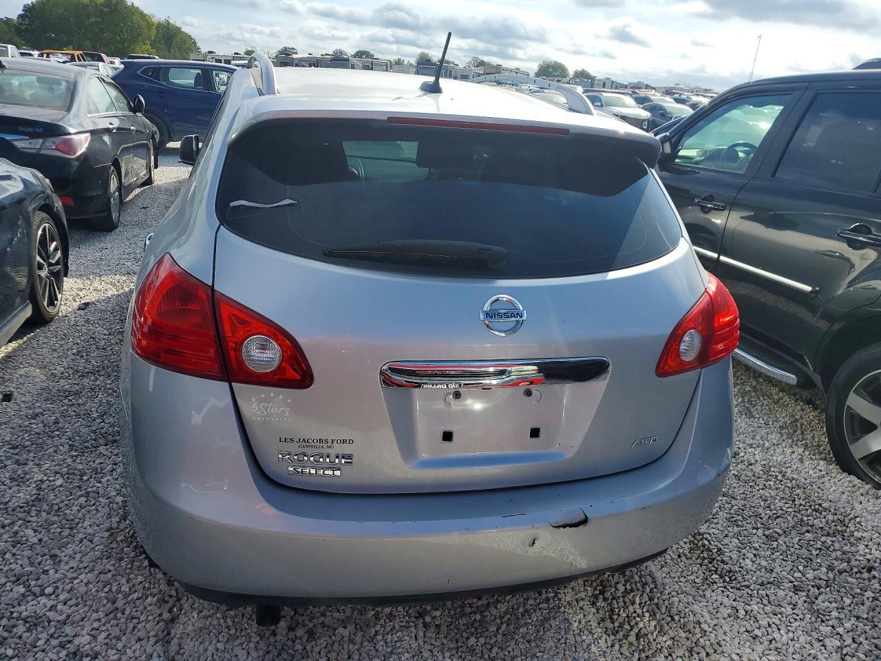 2015 Nissan Rogue Select S - Фото 6