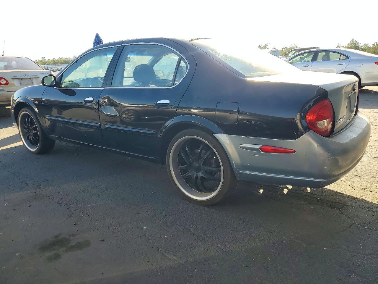 2001 Nissan Maxima Gxe - Фото 2
