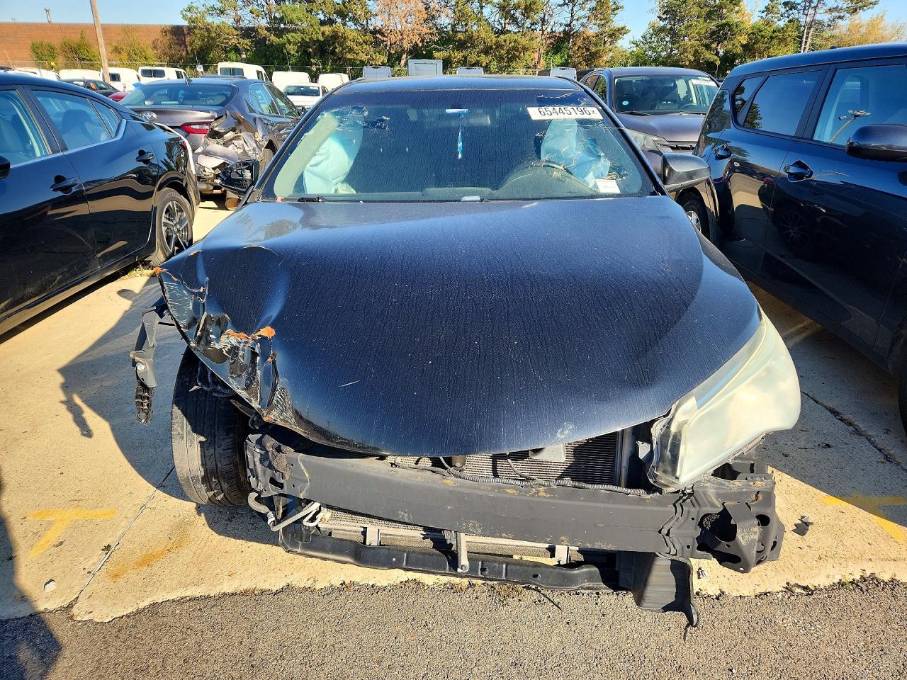 2016 Toyota Camry Le - Image 5