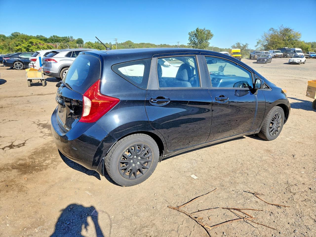 2014 Nissan Versa Note S - Image 3