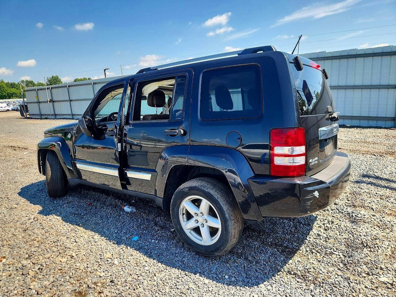 2012 Jeep Liberty Limited - Image 2