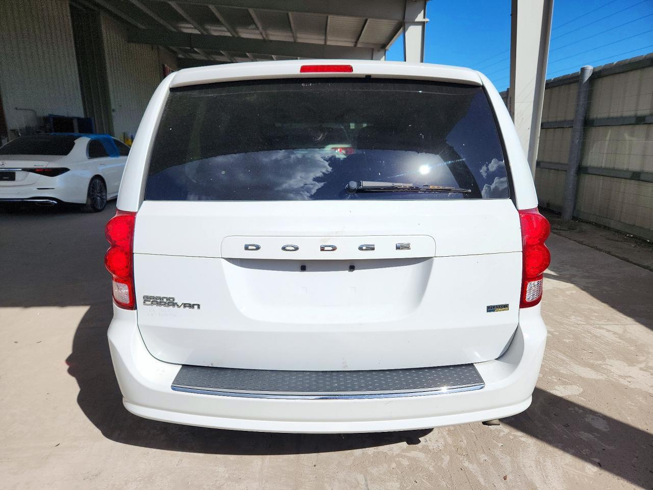 2016 Dodge Grand Caravan Se - Image 6