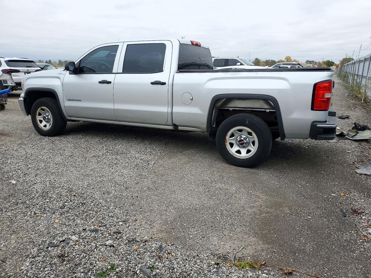 2018 GMC Sierra K1500 - Image 2