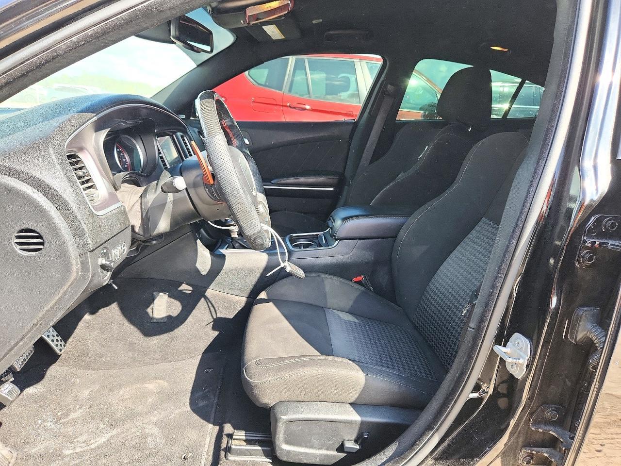 2020 Dodge Charger - Image 7