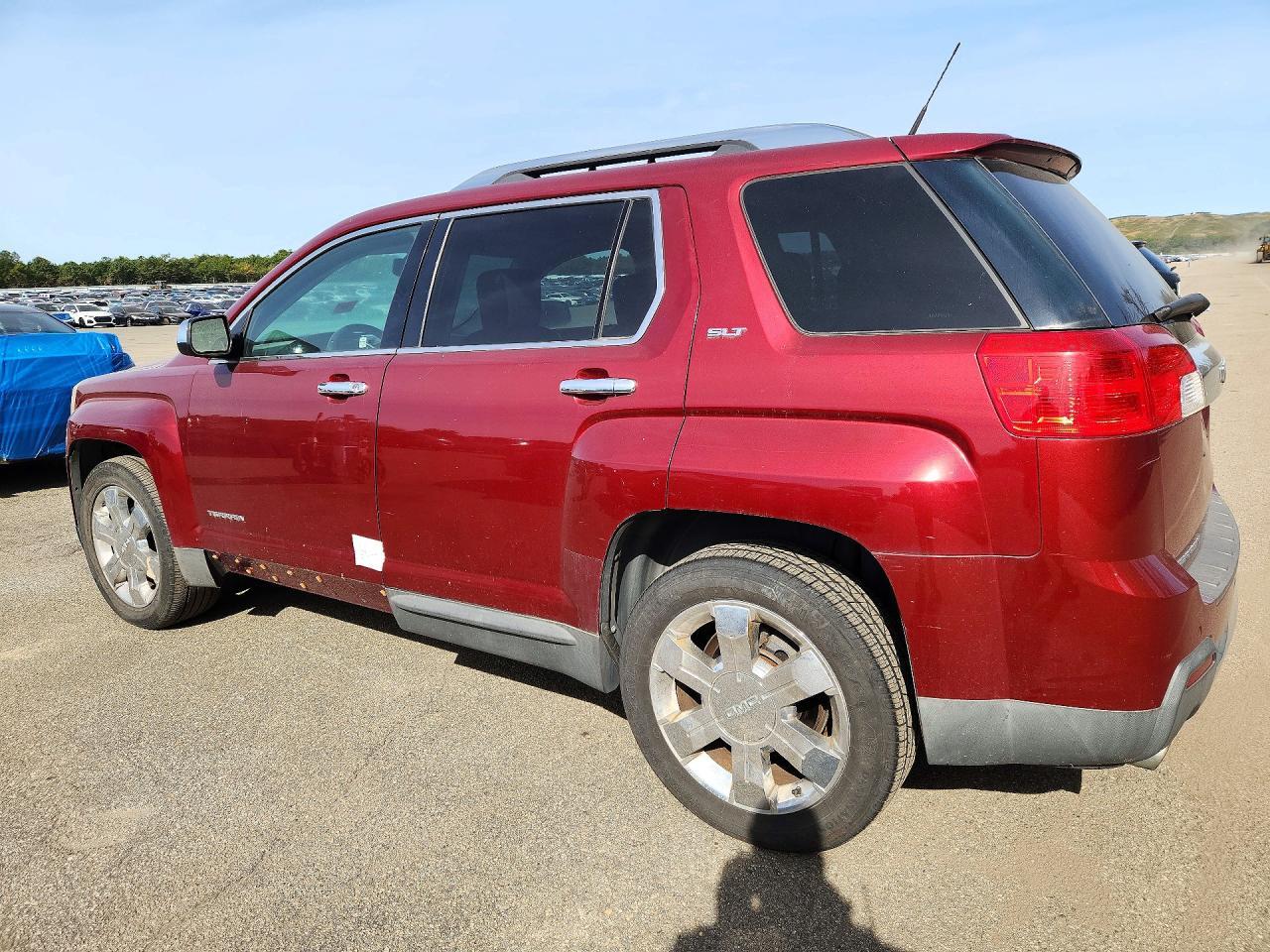2010 GMC Terrain Slt - Image 2