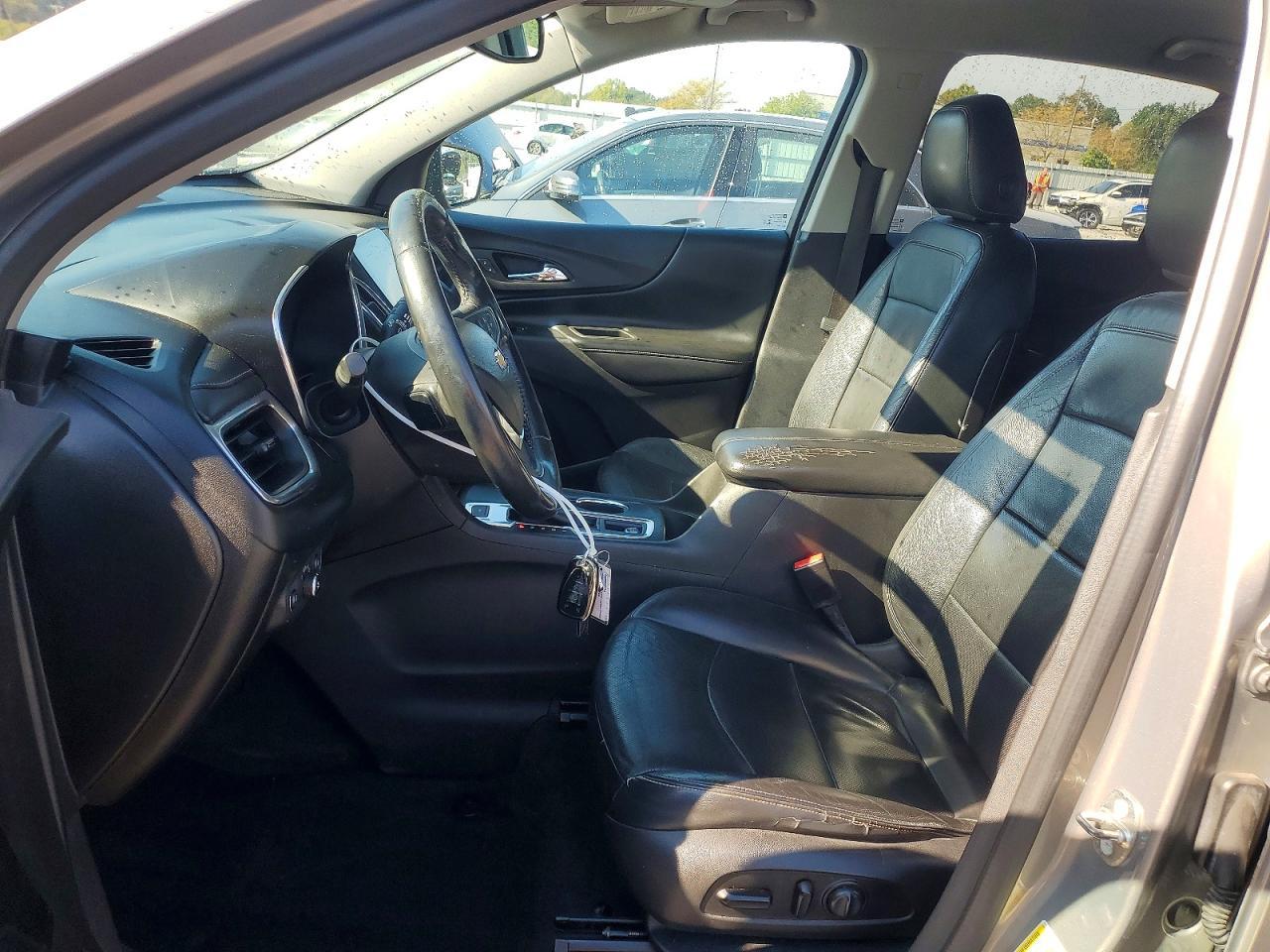 2018 Chevrolet Equinox Premier - Image 7