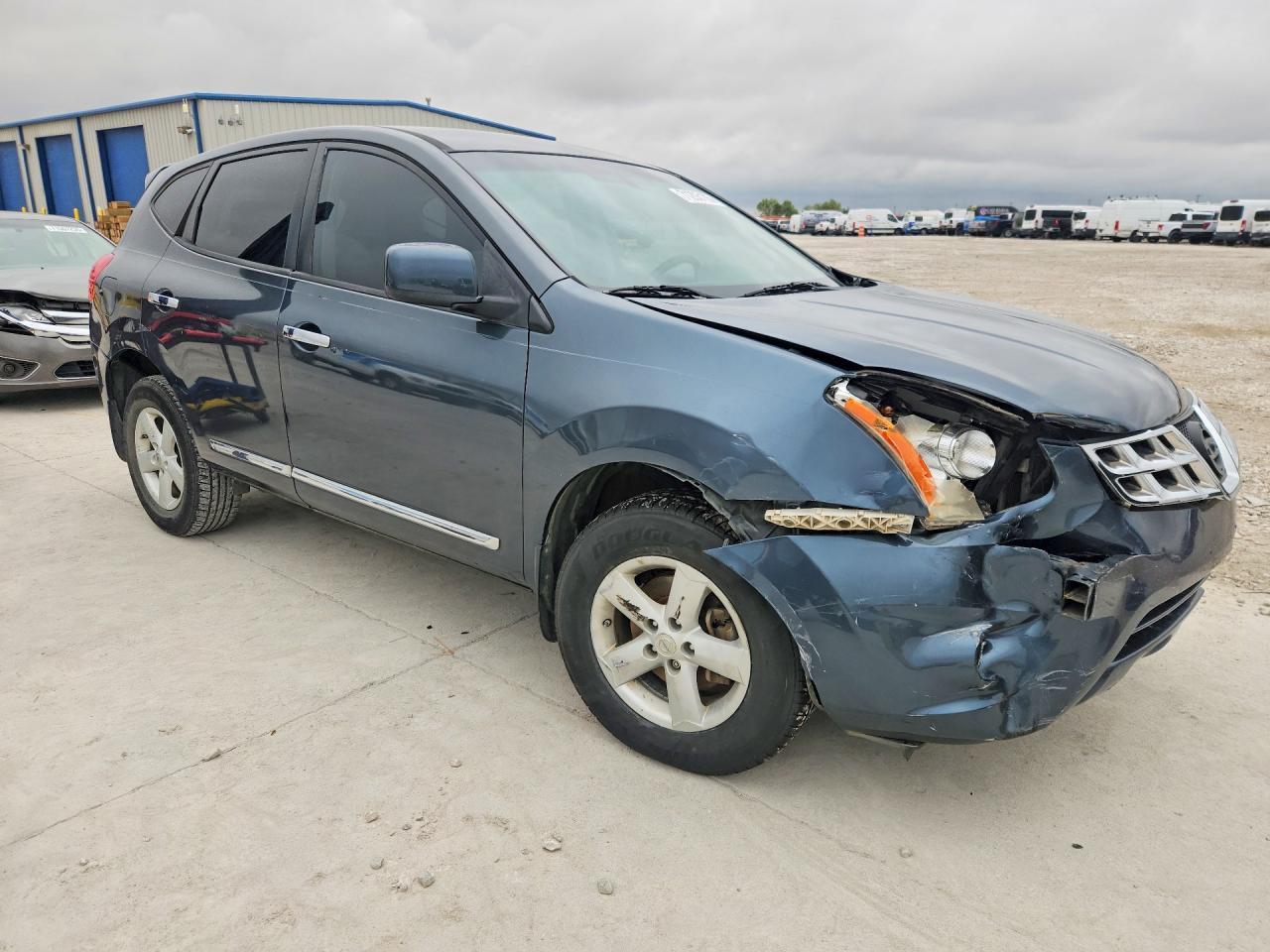 2013 Nissan Rogue S - Фото 4