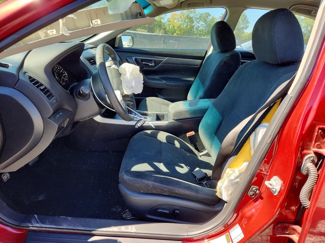 2015 Nissan Altima 2.5 S - Image 7