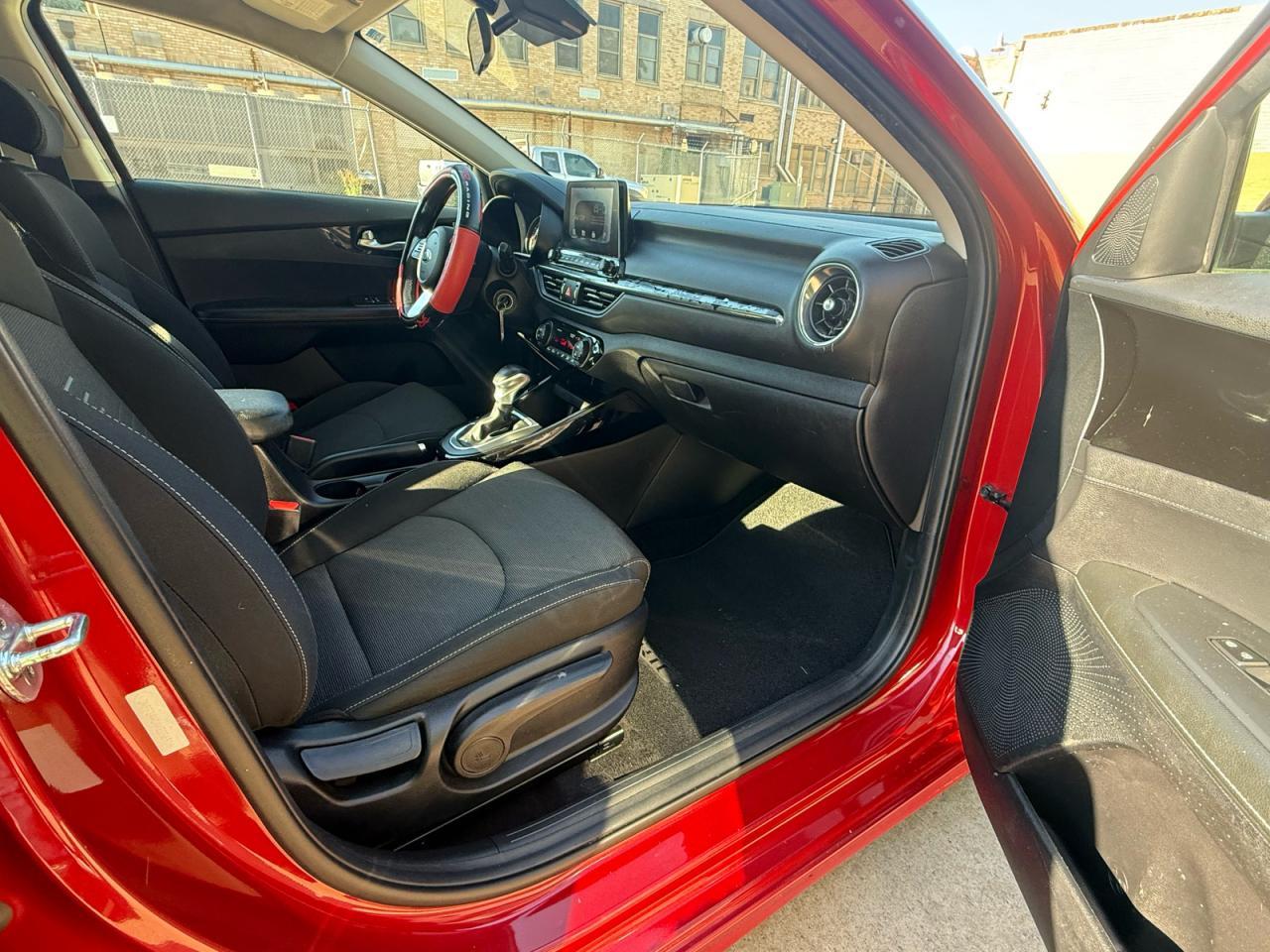 2019 Kia Forte S - Image 5