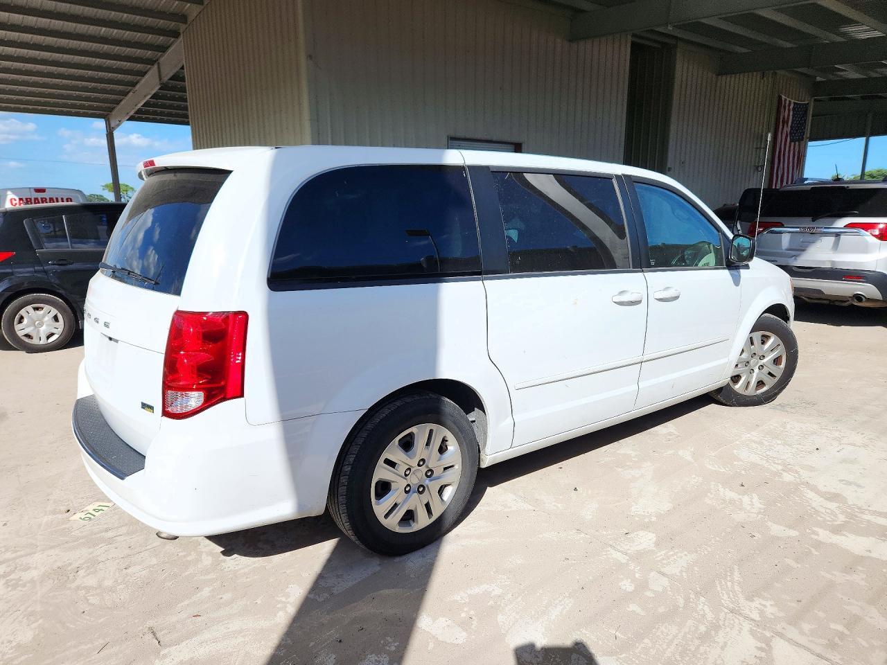 2016 Dodge Grand Caravan Se - Image 3