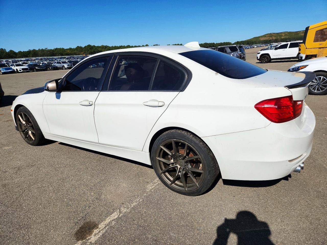2014 BMW 328 Xi Sulev - Image 2