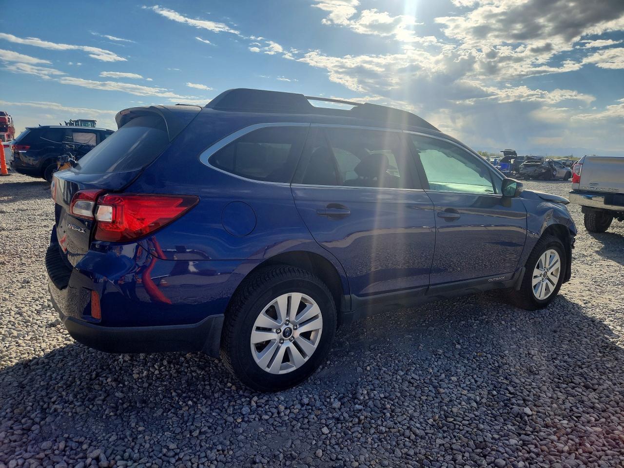 2015 Subaru Outback 2.5I Premium - Фото 3