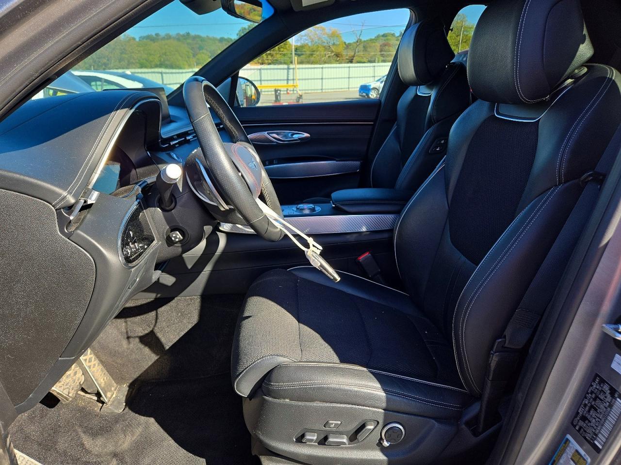 2023 Genesis Gv70 2.5T Standard - Image 7