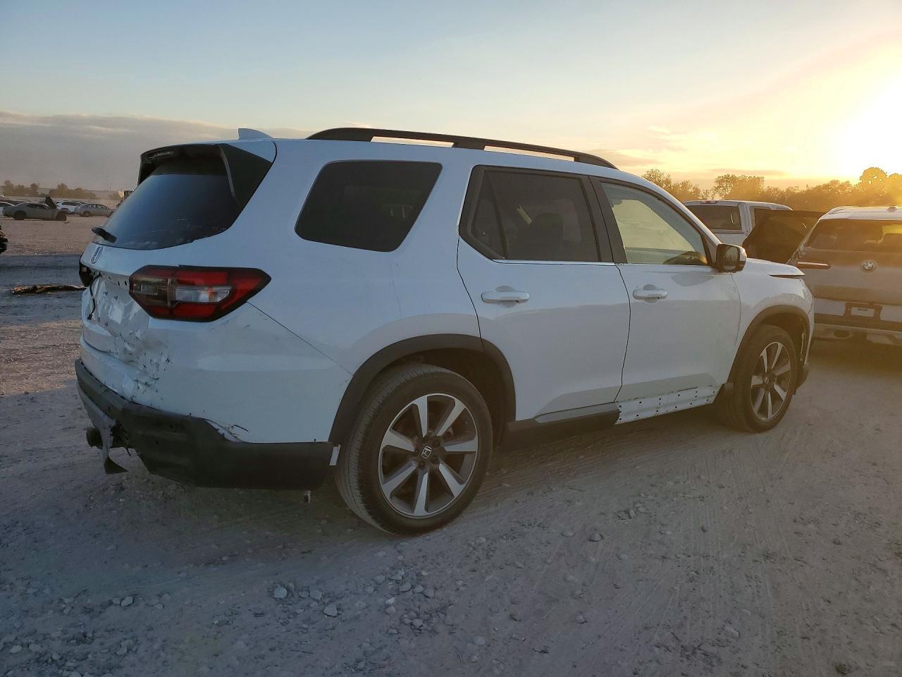 2024 Honda Pilot Elite - Фото 3