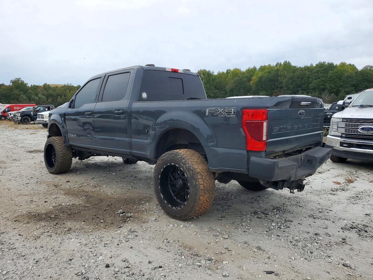 2021 Ford F250 Super Duty - Image 2