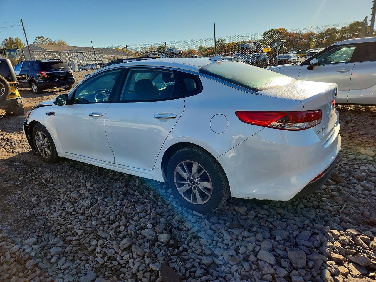 2018 Kia Optima Lx - Фото 2