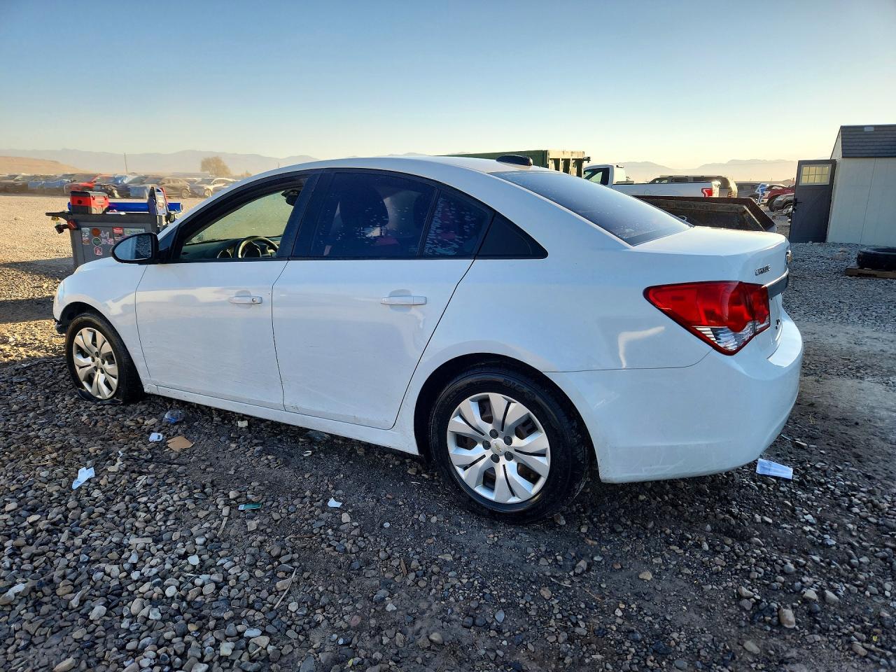 2015 Chevrolet Cruze Ls - Фото 2