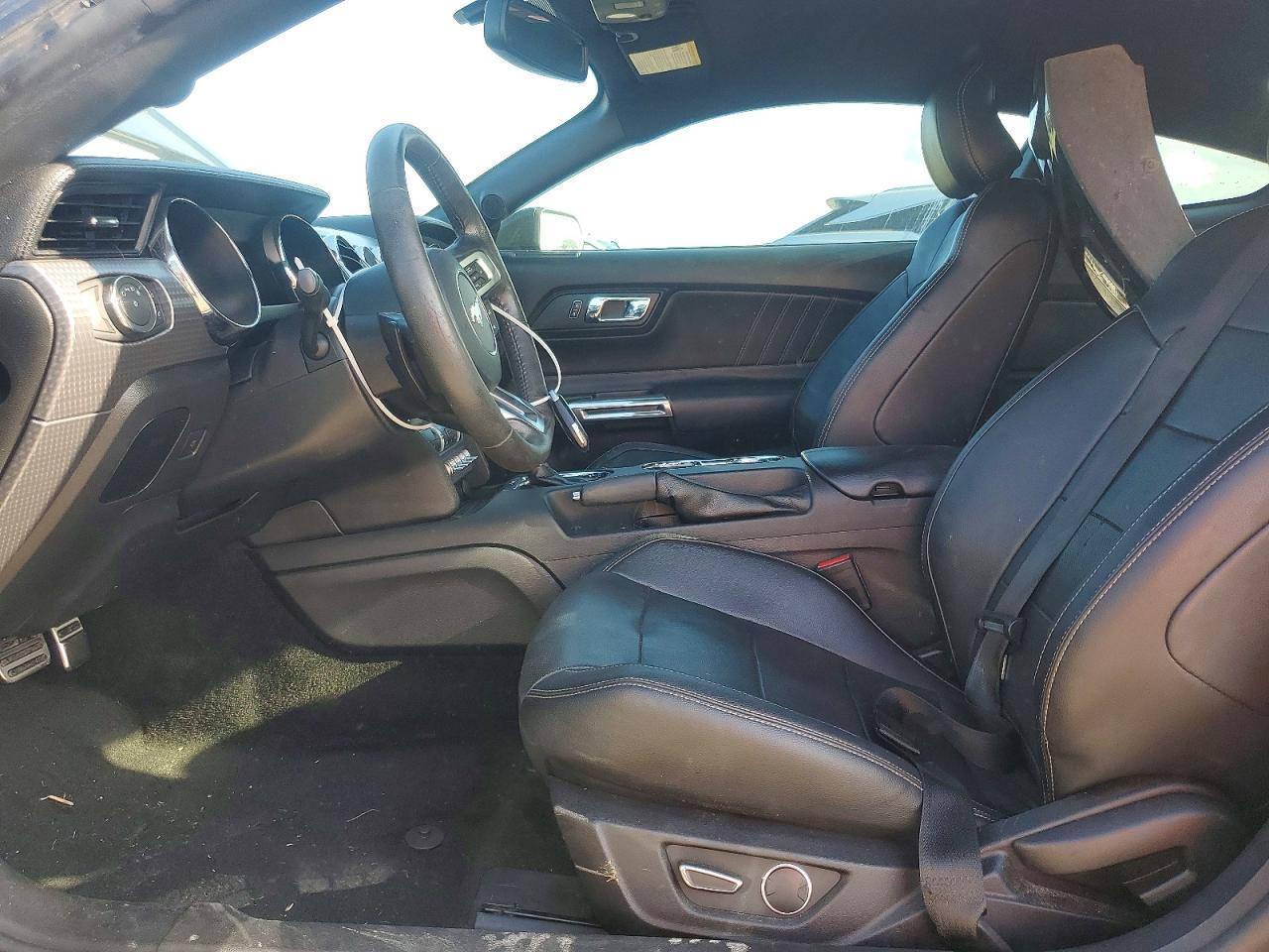 2017 Ford Mustang - Image 7