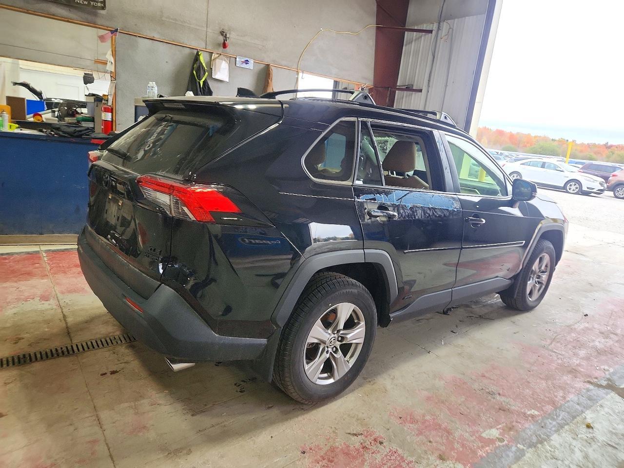 2022 Toyota Rav4 Xle - Фото 3