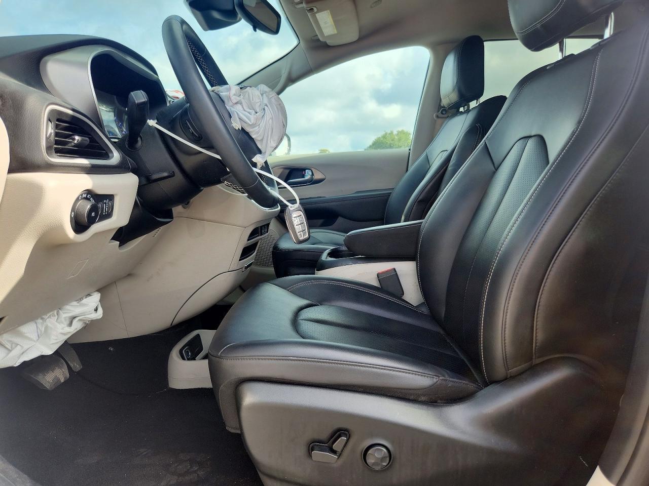 2024 Chrysler Pacifica Touring L - Фото 7