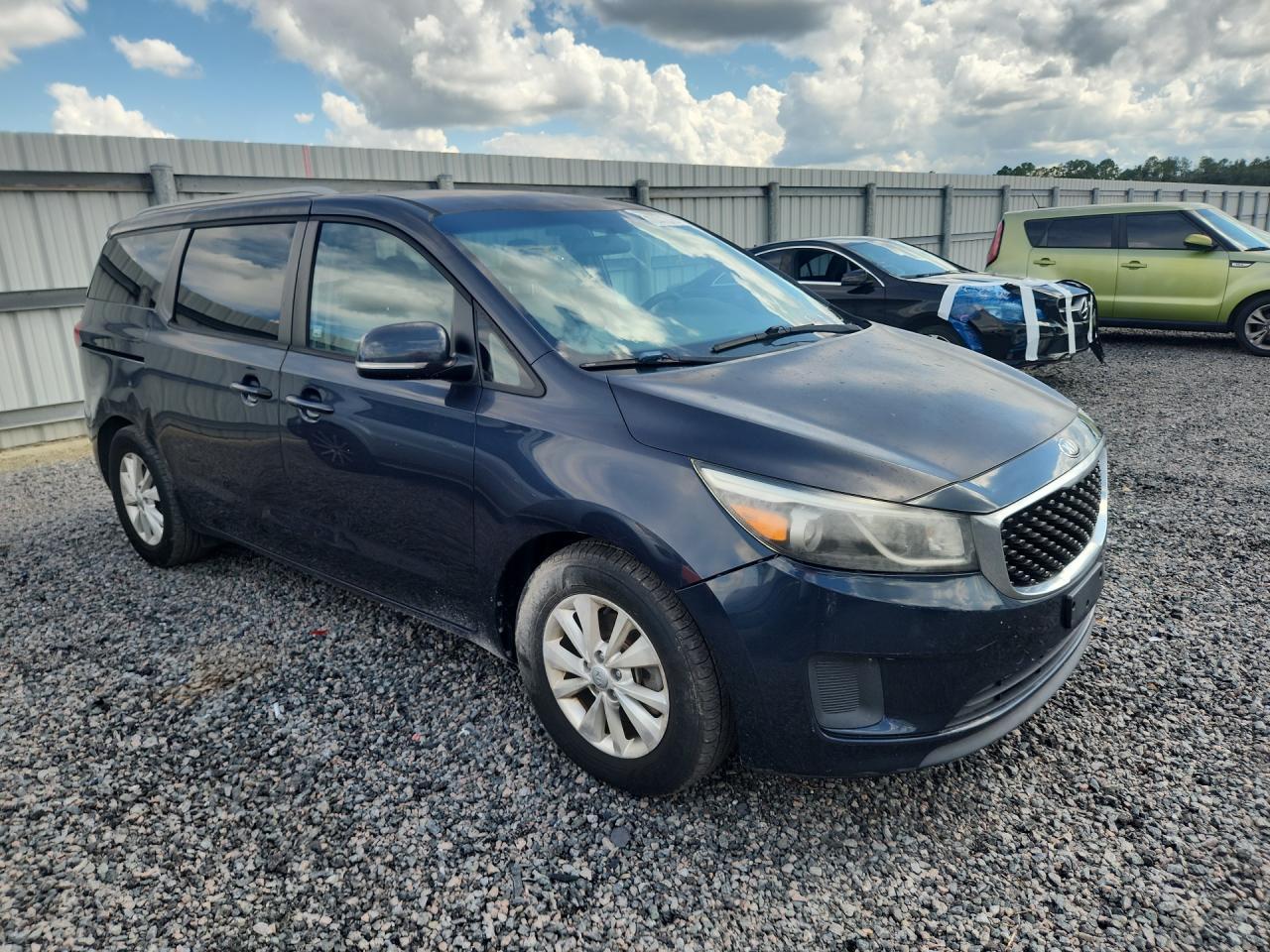 2015 Kia Sedona Lx - Image 4