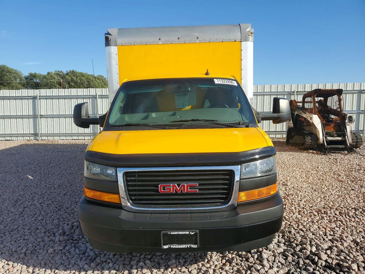 2023 GMC Savana Box Truck - Image 5