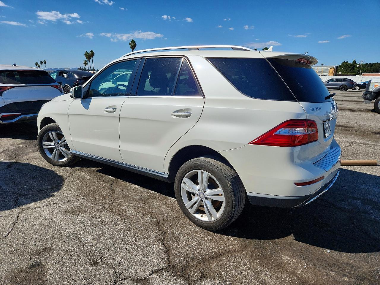 2013 Mercedes-Benz Ml 350 Bluetec - Image 2
