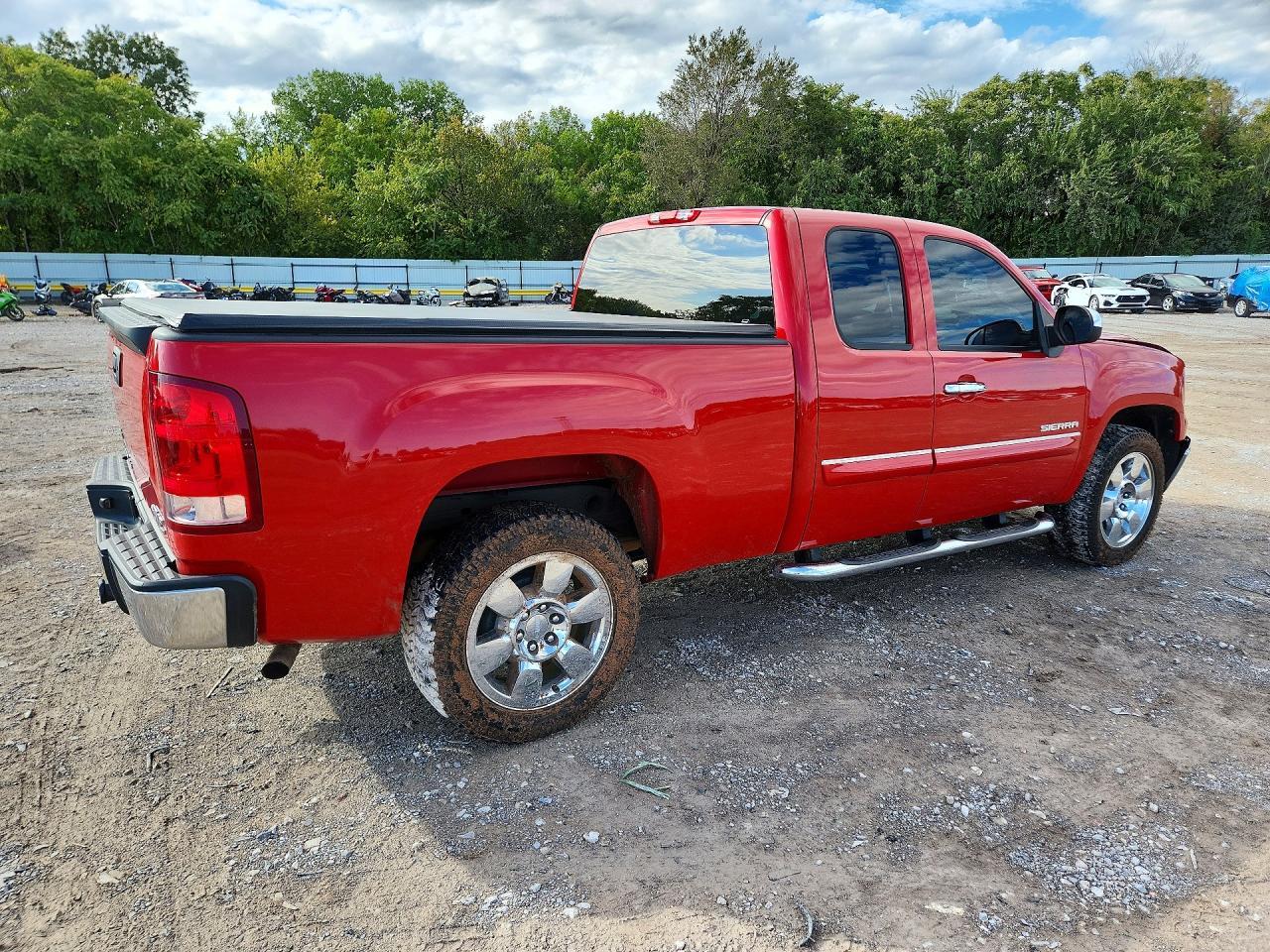 2011 GMC Sierra C1500 Sle - Image 3