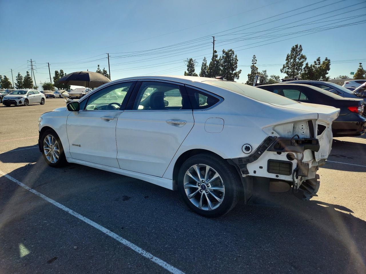 2017 Ford Fusion Se Hybrid - Фото 2