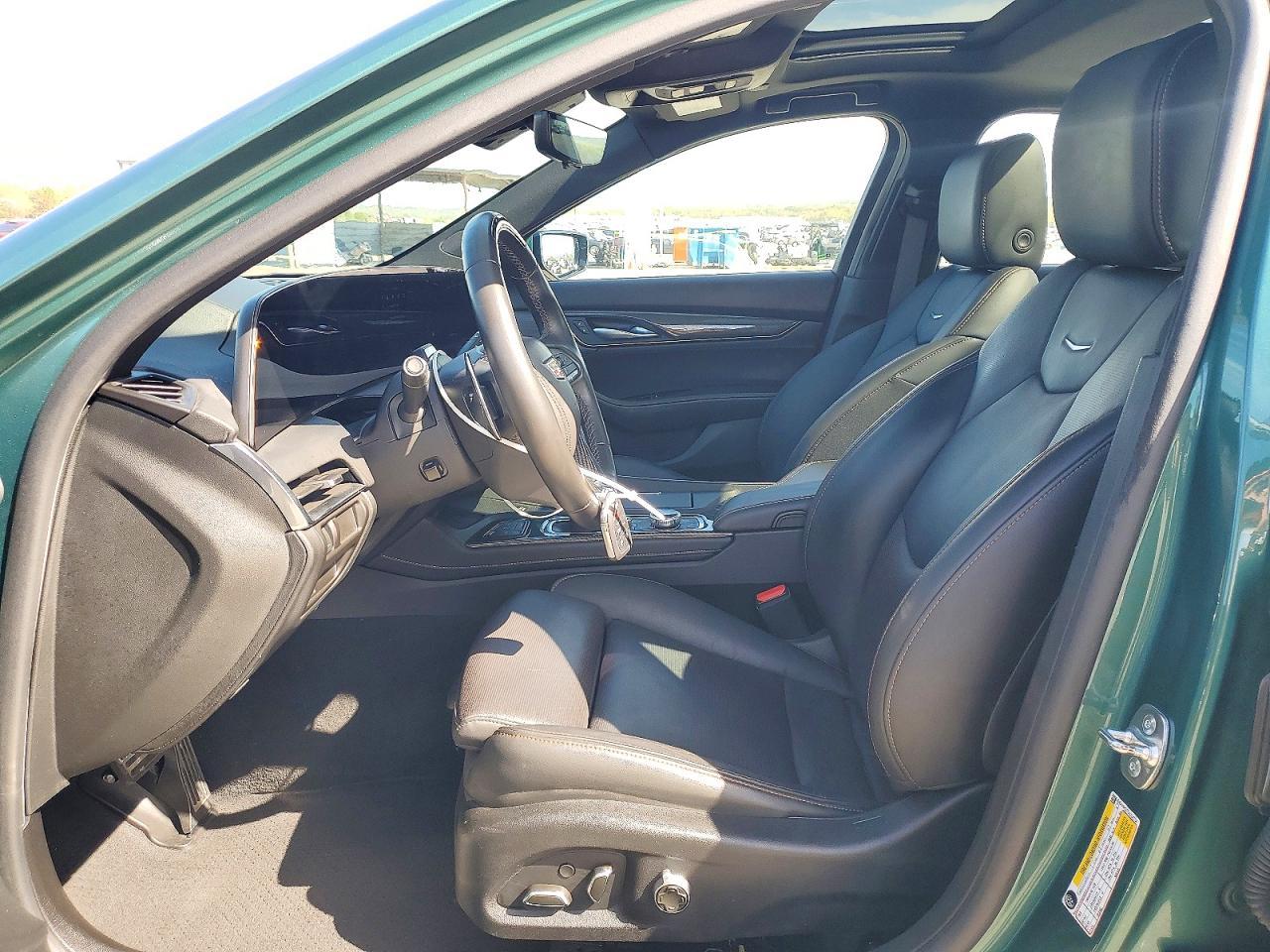 2025 Cadillac Ct5-V - Фото 7