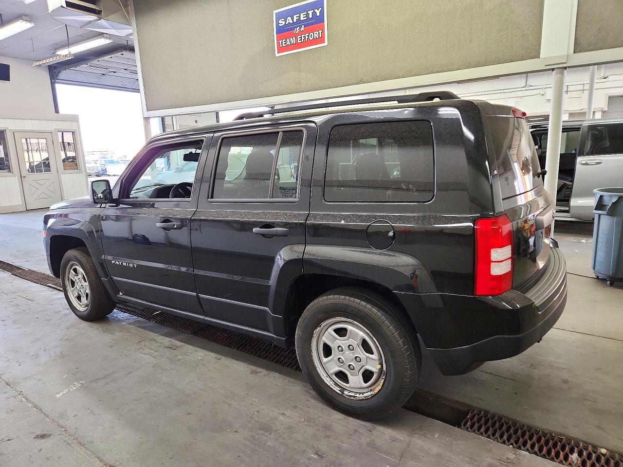 2016 Jeep Patriot Sport - Image 2