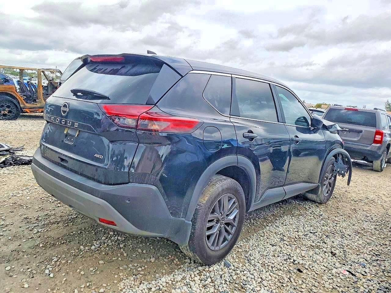 2023 Nissan Rogue S - Фото 3
