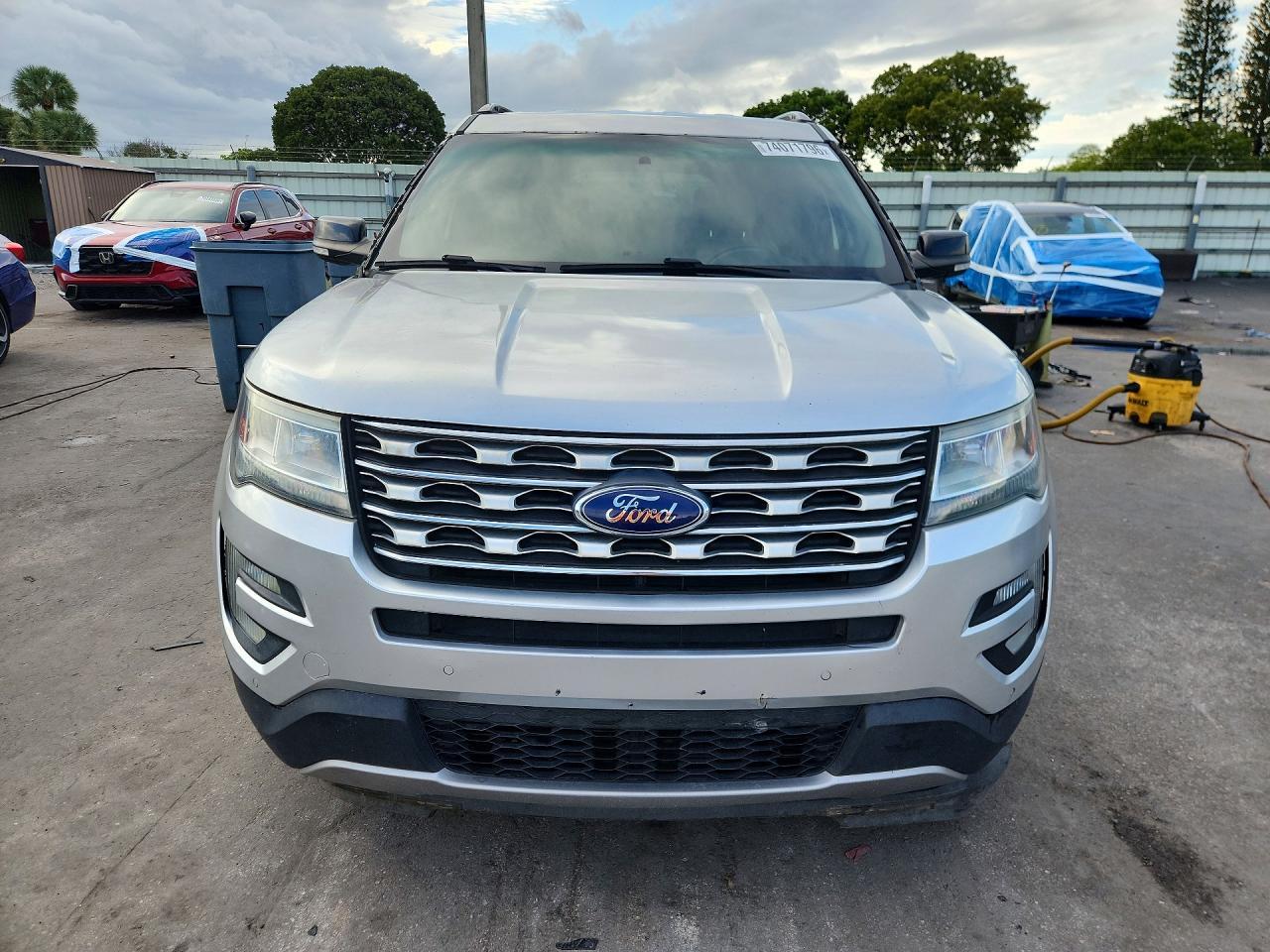 2017 Ford Explorer Xlt - Image 5