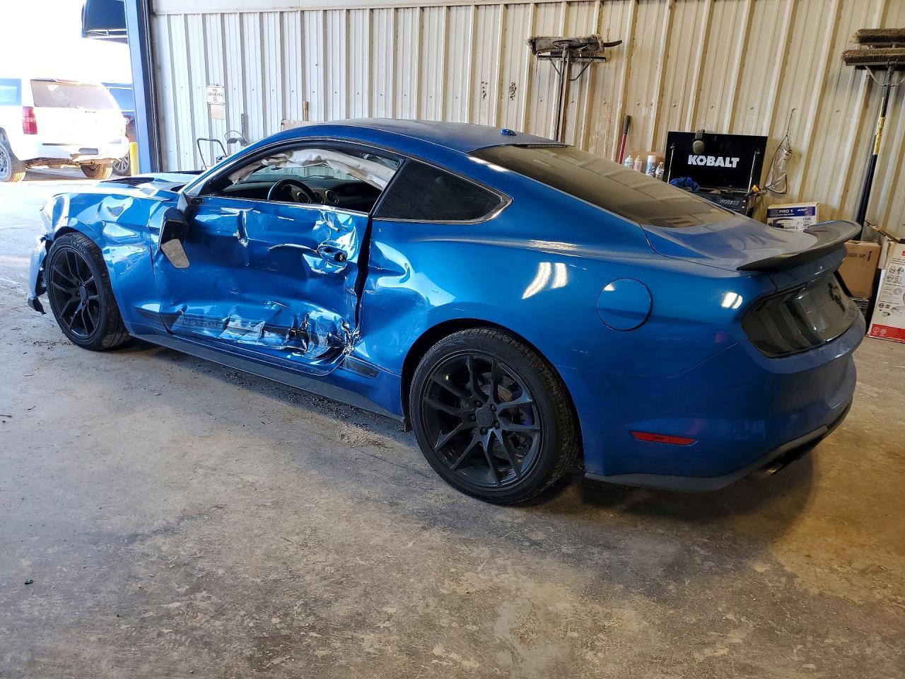 2019 Ford Mustang - Фото 2