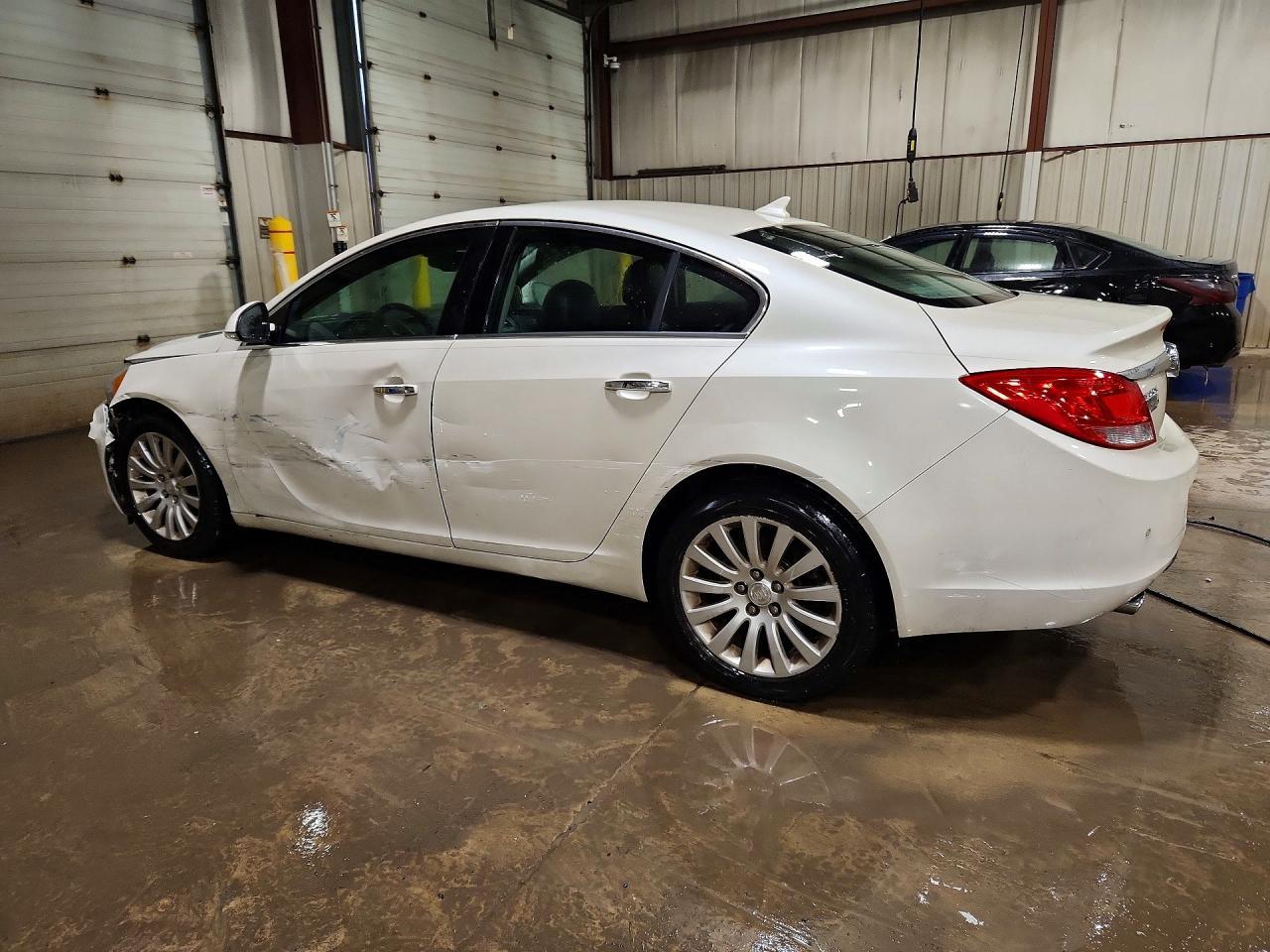 2013 Buick Regal Premium - Фото 2