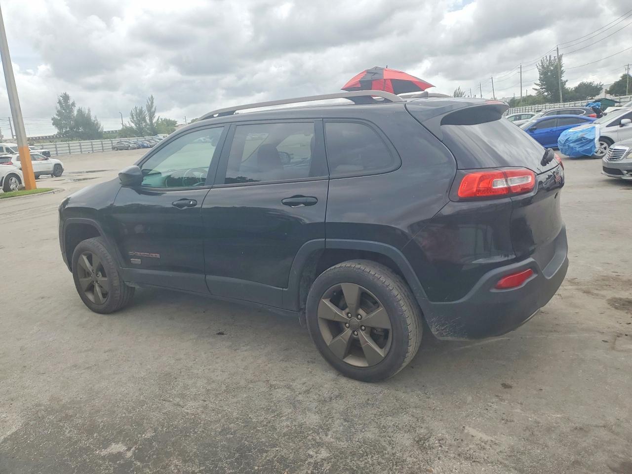 2017 Jeep Cherokee Latitude - Фото 2